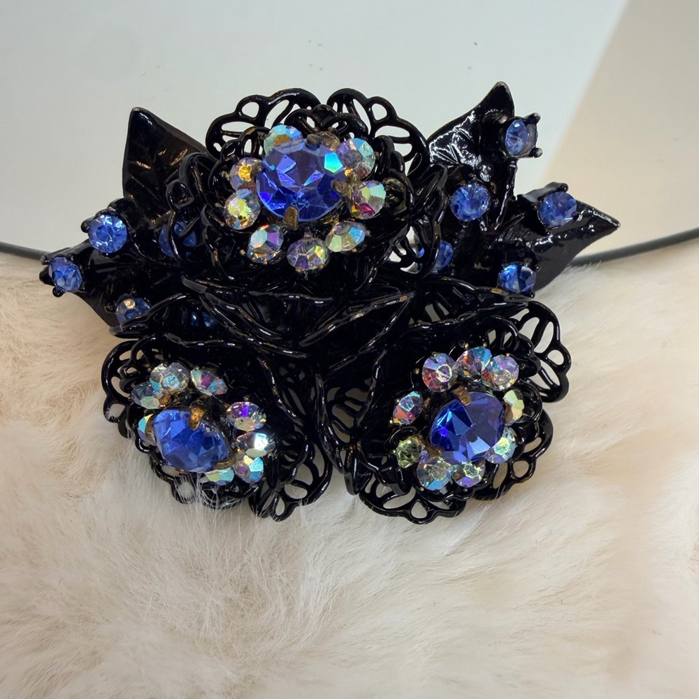 Vintage Coro Black With Blue Crystal Brooch - Picture 2 of 7